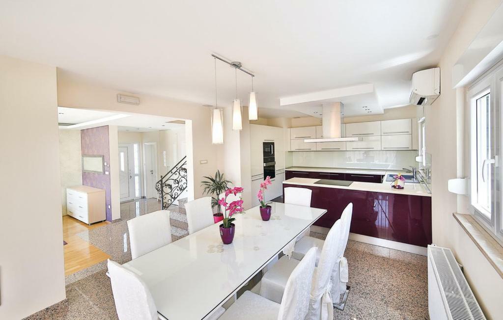 Villa Giulietta Kaštela 外观 照片